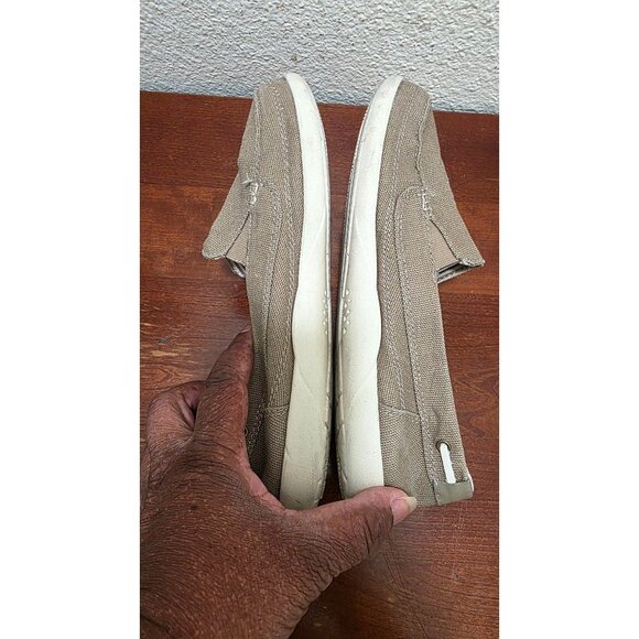 Crocs Women's Beige Canvas Slip-On Loafers Size 9 - Picture 4 of 7
